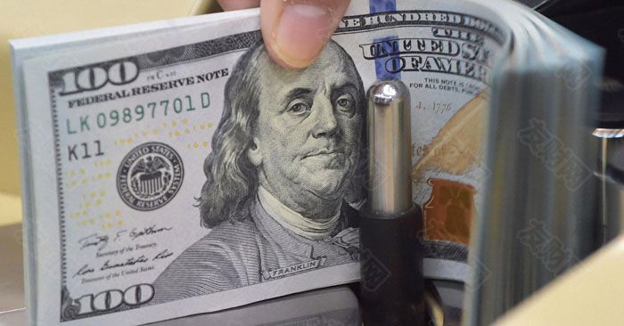 美国总统大选前 交易员正在减少看跌美元的押注